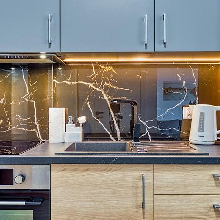 5D Apartamenty Fredry 2/47 科沃布热格 外观 照片