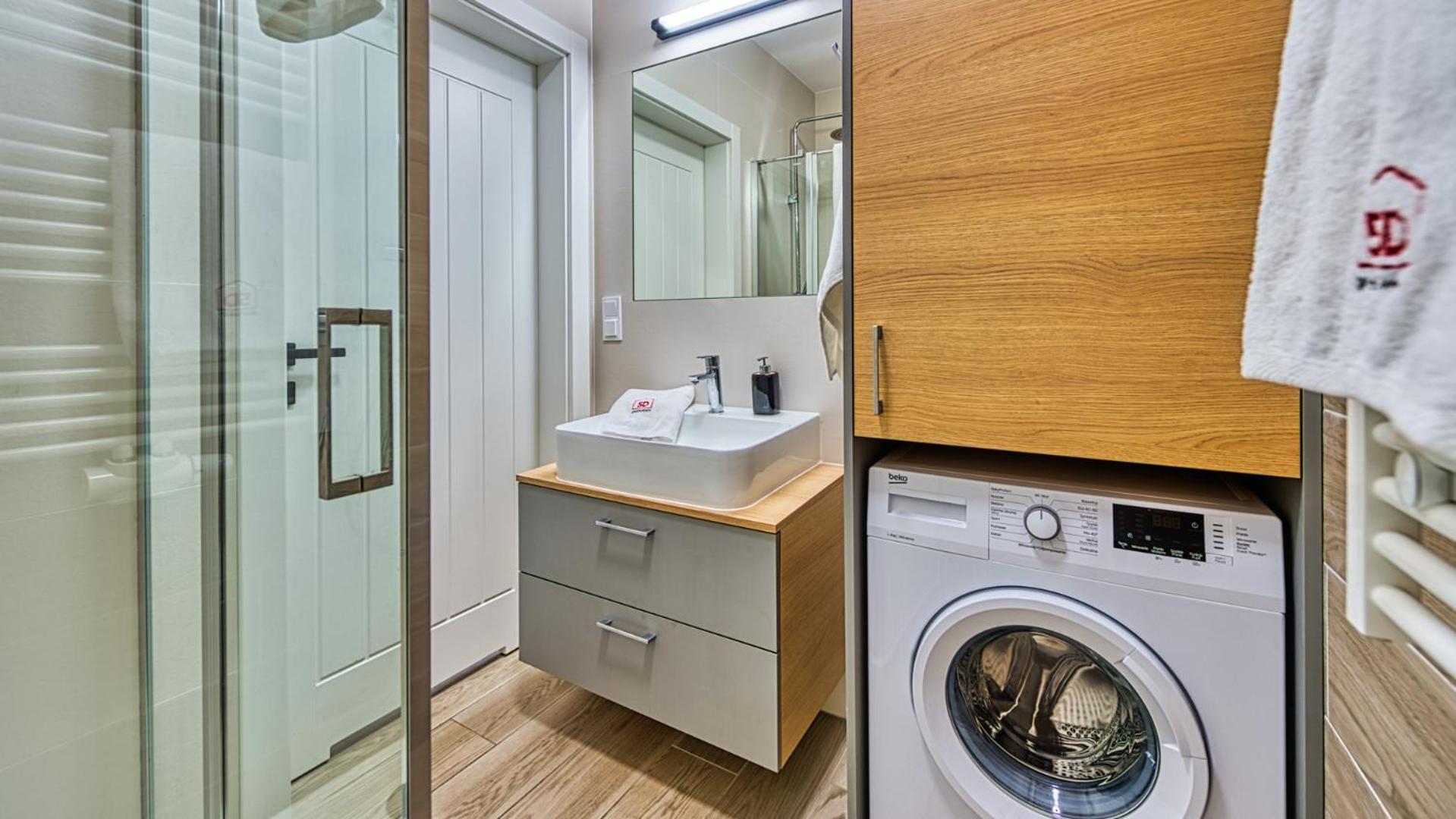 5D Apartamenty Fredry 2/47 科沃布热格 外观 照片